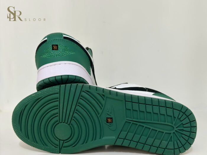 Air Jordan 1 Low Green Black White (1)