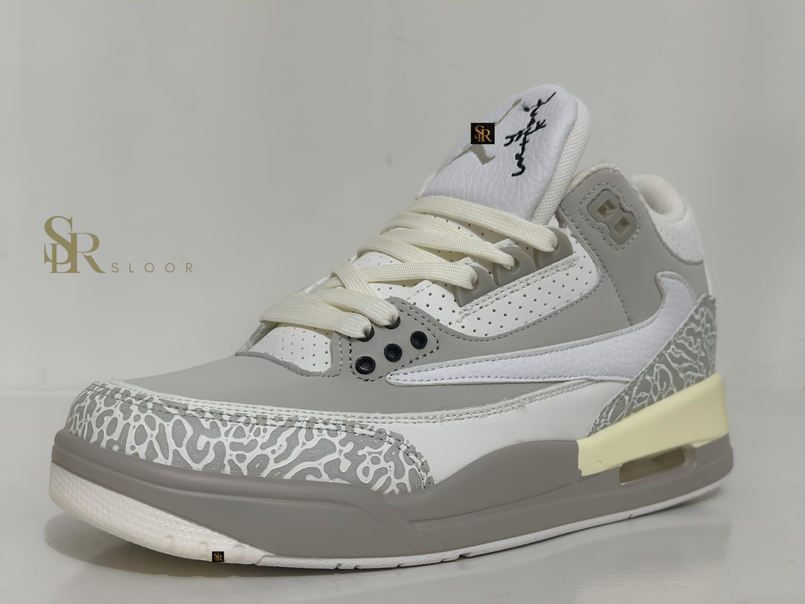 Nike Air Jordan 3 Retro OG Cream Grey 1