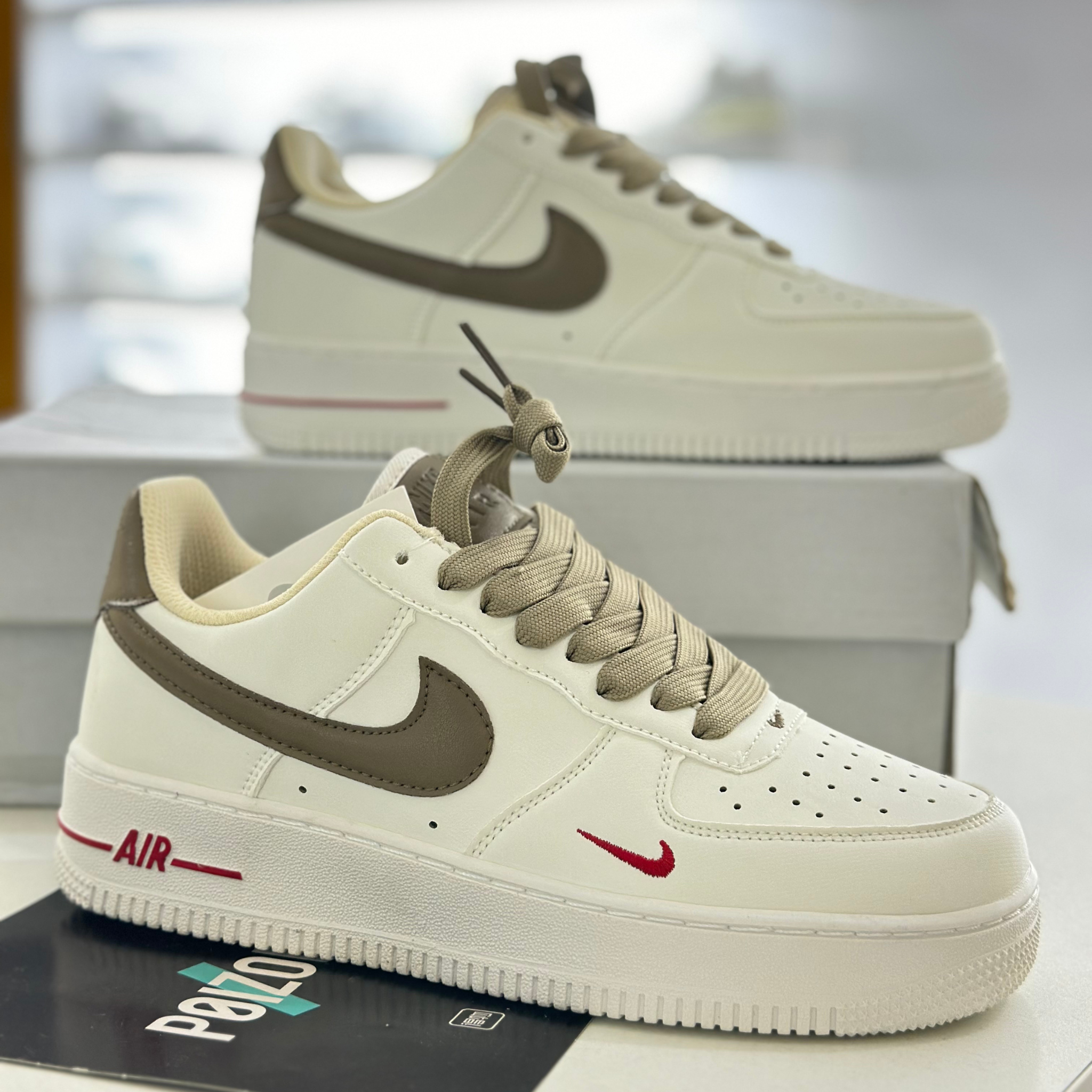 Nike Air Force 1 (Cream)