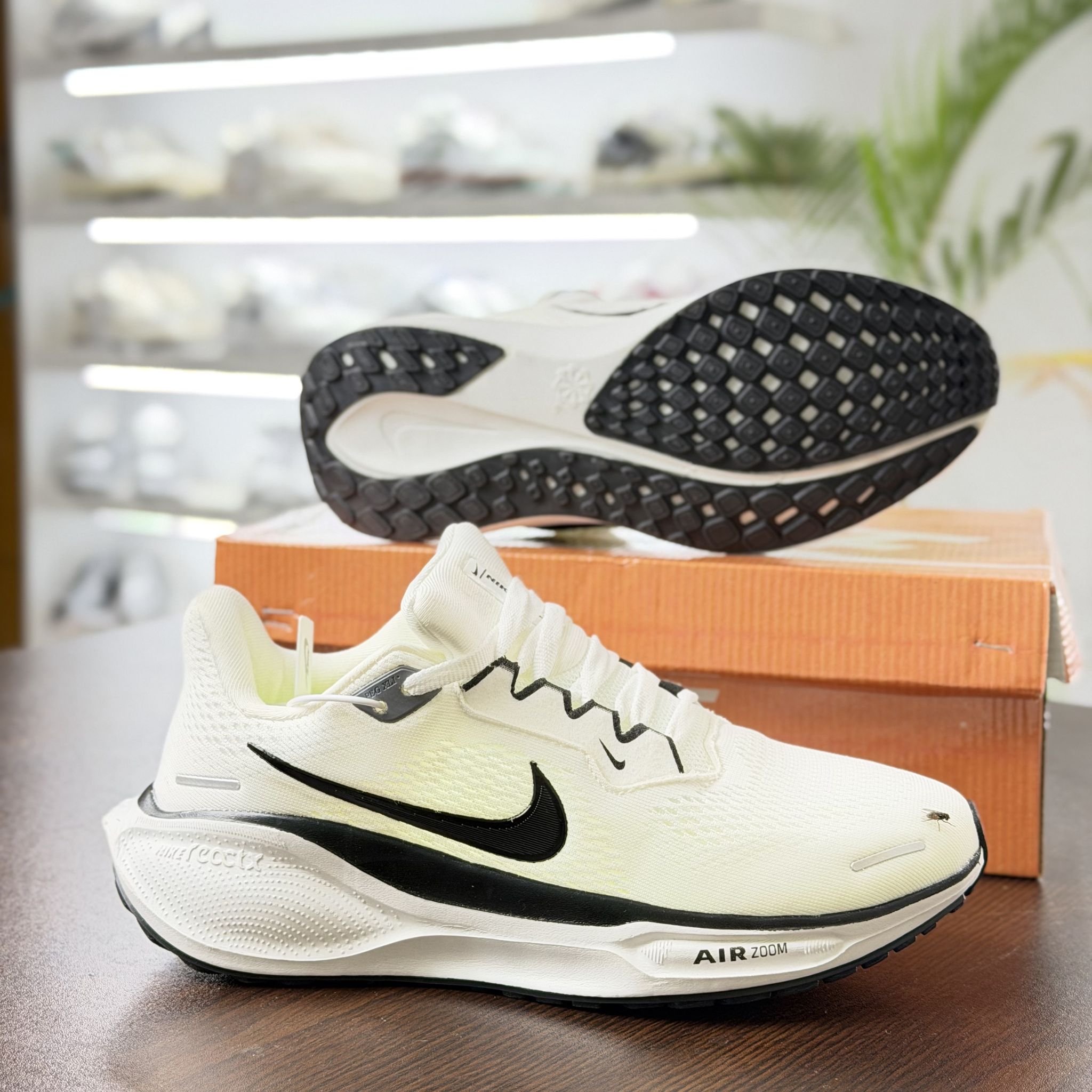 Nike Air Zoom (White) - Image 3