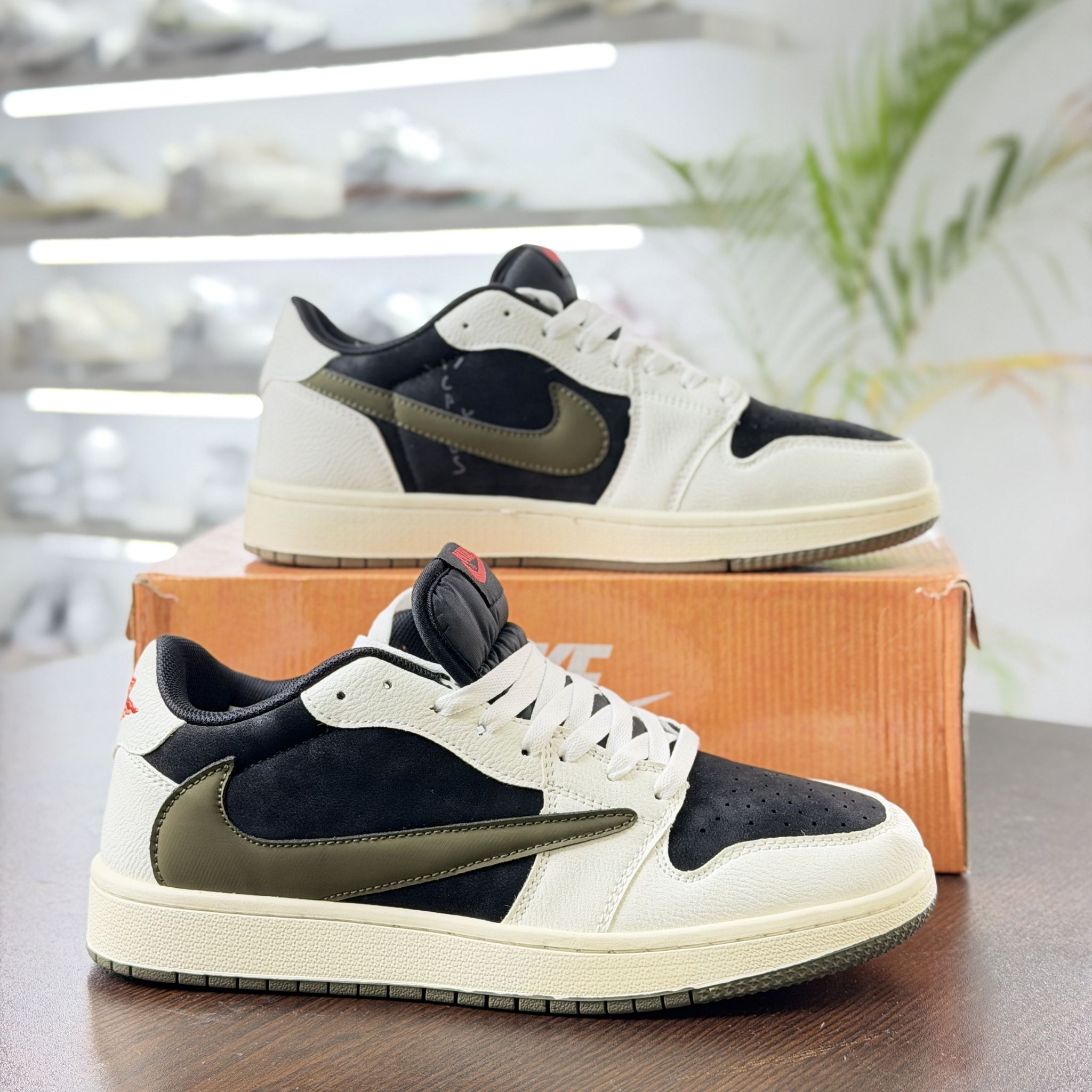 Travis Scott (Black-White-Olive) - Image 3