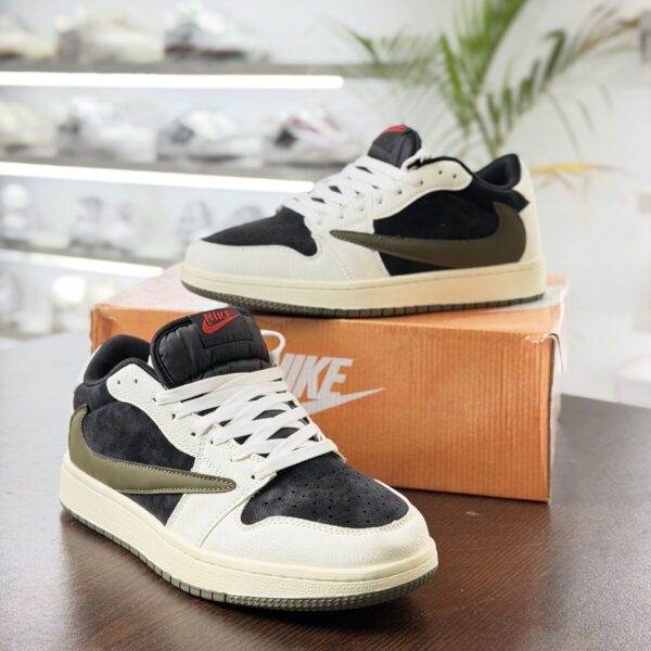 Travis Scott (Black-White-Olive)