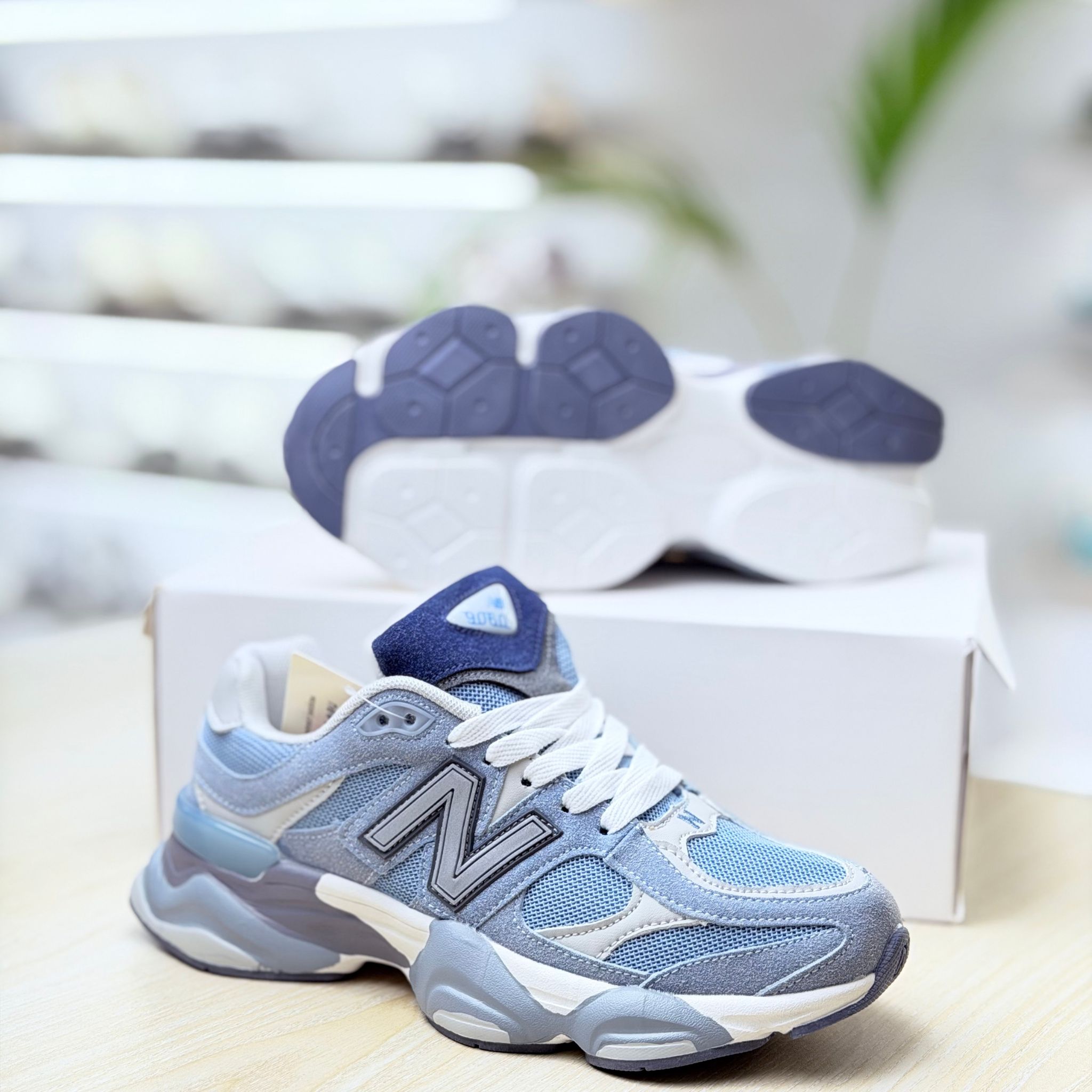 New Balance 9060