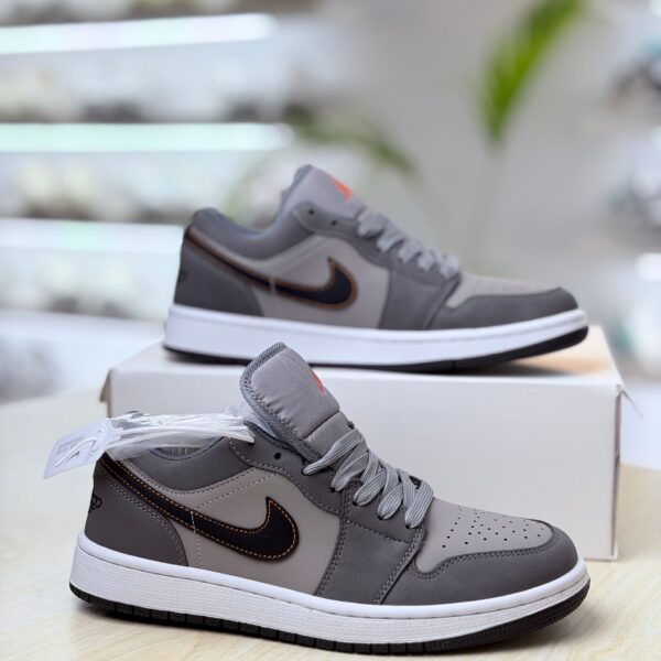 Nike Air Jordan 1